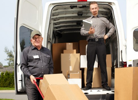Practical transport and flexible moving support with Man With Van The Hyde